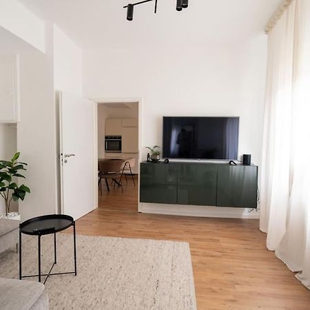 Wohnung Naehe Stadtzentrum Mit Wohnzimmer Und Kueche Koblenz  Bagian luar foto