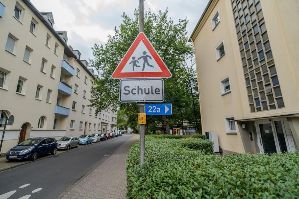 Wohnung Naehe Stadtzentrum Mit Wohnzimmer Und Kueche Koblenz  Bagian luar foto