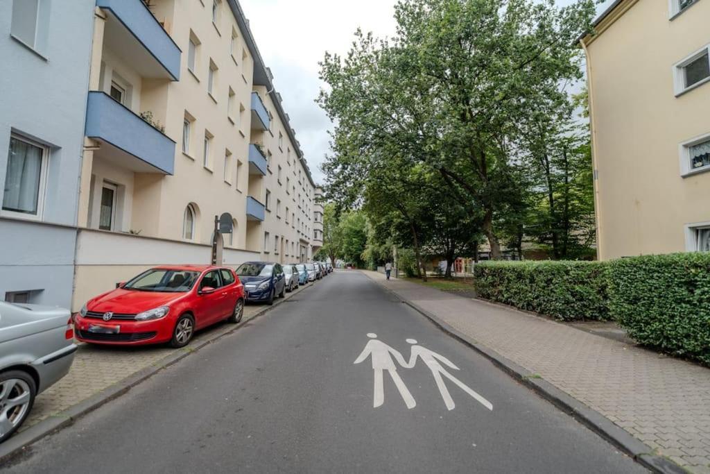 Wohnung Naehe Stadtzentrum Mit Wohnzimmer Und Kueche Koblenz  Bagian luar foto